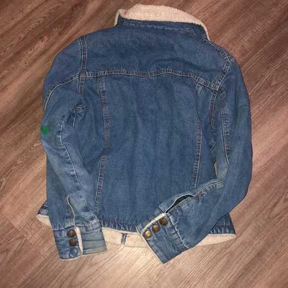 Coat - Picture 7 of 8